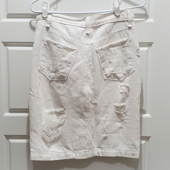 RAG & BONE DISTRESSED DESTROYED SHRED WHITE DENIM SKIRT WOMEN SIZE 25 ROCKER - Picture 7 of 13